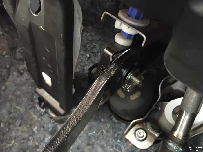 【图】请问大家踩刹车踏板部位有吱吱声吗?