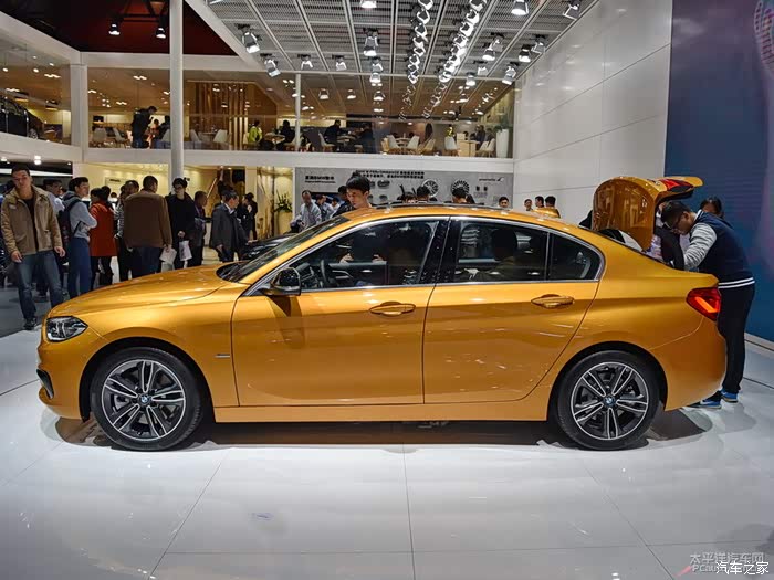 【图】想买宝马1系三厢版,年收入多少够看?_宝
