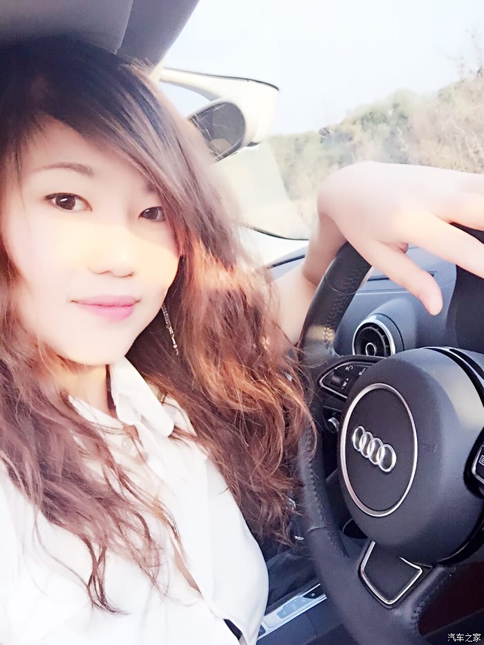 媳妇自拍一张 感觉是最好的了