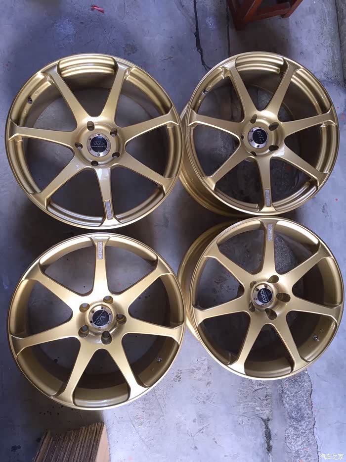 【图】18寸日本横滨 model t7轮毂带轮胎