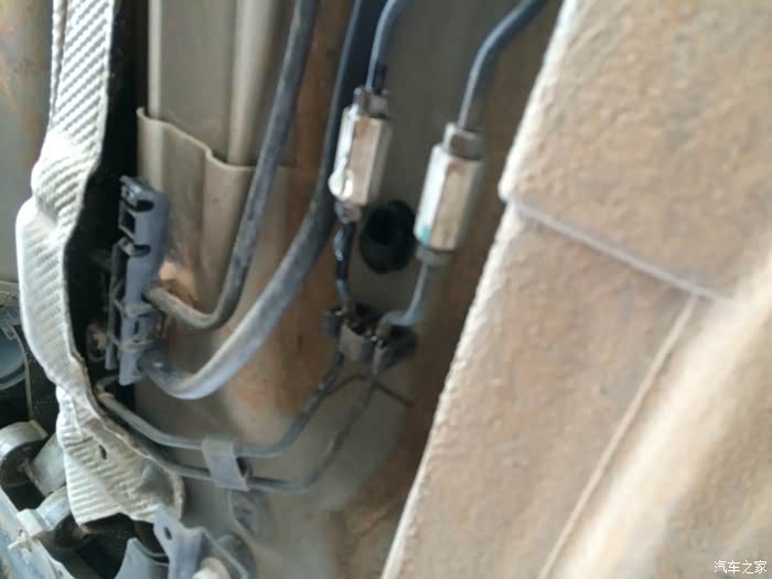【图】空调冷凝水排除位置在什么地方_标致4