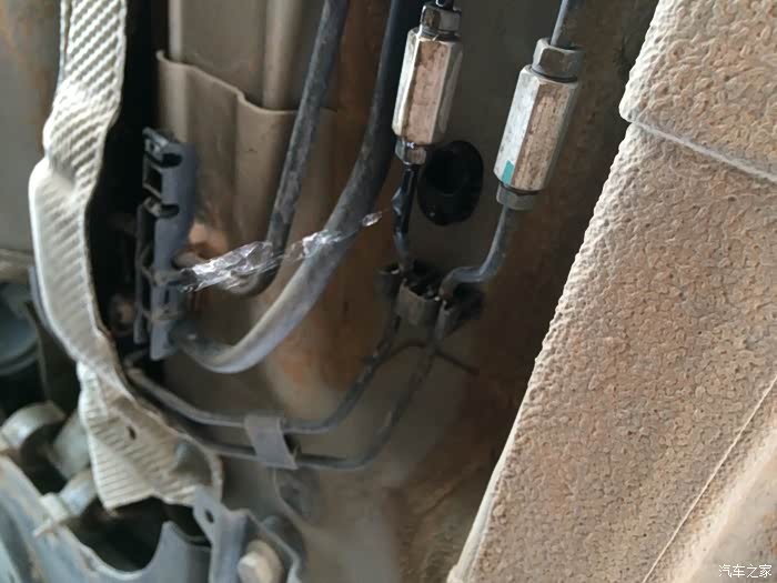 【图】空调冷凝水排除位置在什么地方_标致4