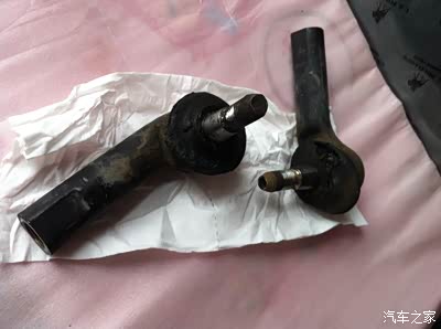 太残暴了,竟然有人对着电脑硬盘用锤子砸 皓月谈it