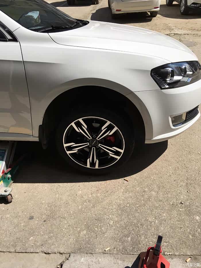 出售朗逸15寸轮毂一套跑了1万公里