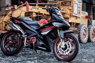 雅马哈Exciter150 越南本土改装风格 内含妹子