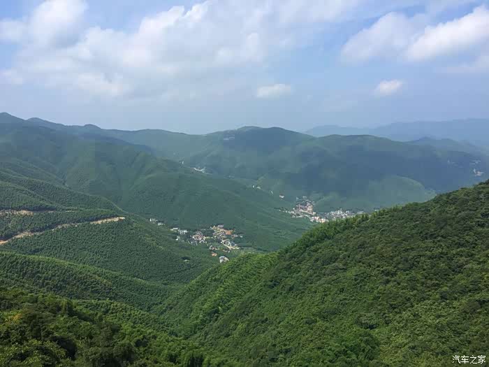 登到山顶俯视角度,大自然美是人工能建造出来
