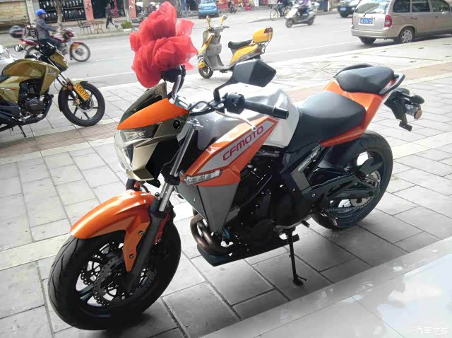 【图】春风650NK改装升仕250幽灵大灯总成效