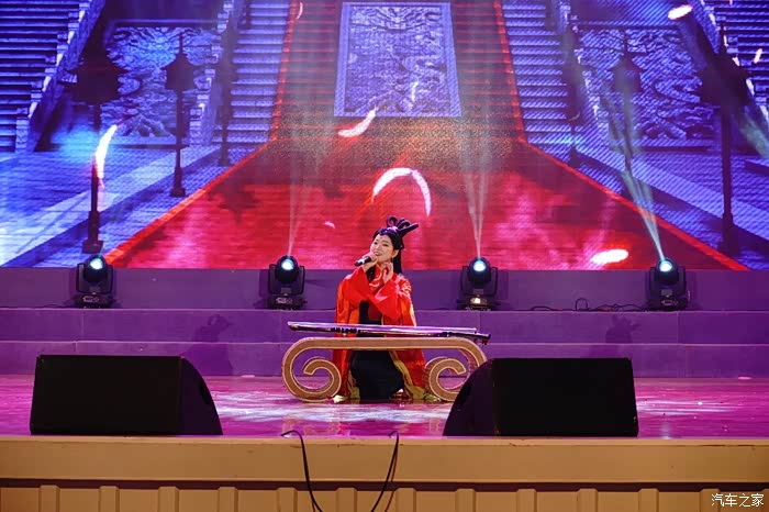 忽闻水上琵琶声,主人忘归客不发--聆听朗诵-琵