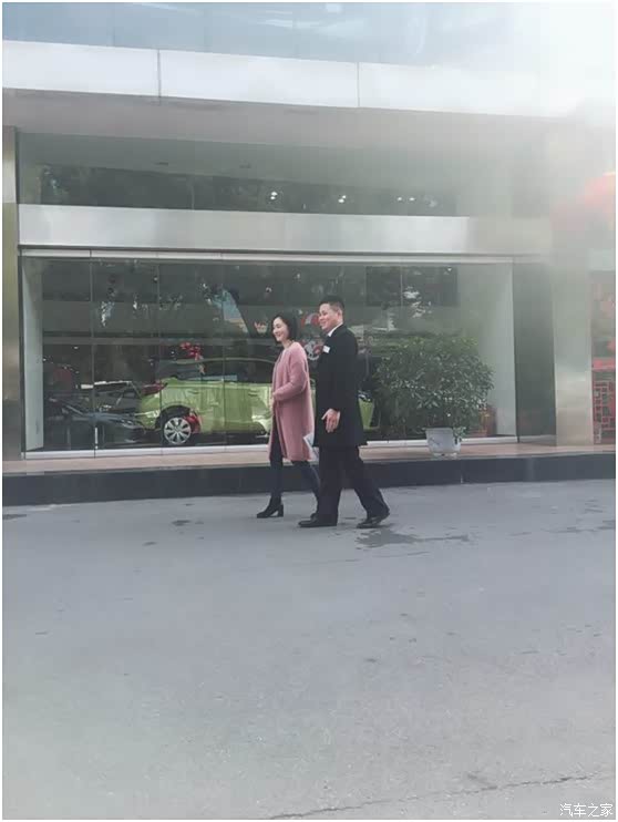 春风十里,不如你,钢琴老师与第八代凯美瑞的一