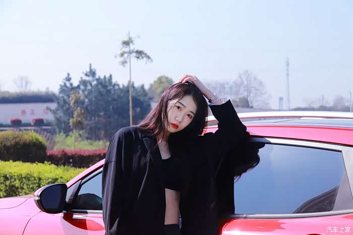 【女友当车模】樱桃樊素口,杨柳小蛮腰,这样的