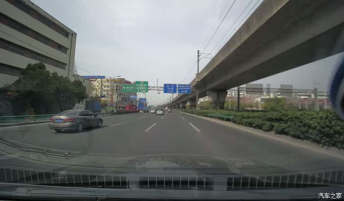 浏河镇人口_炜哥一家,太仓,浏河镇,长江边沙地,满载5人越野,沙地吃烧烤 驭胜