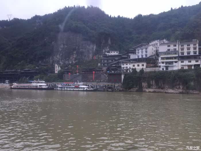 堪冮人口