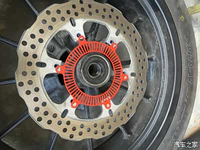 小黄龙300改博士9代ABS