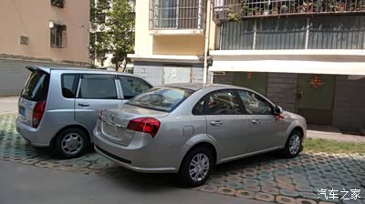 广西钦州市出06年哈飞赛马1.3