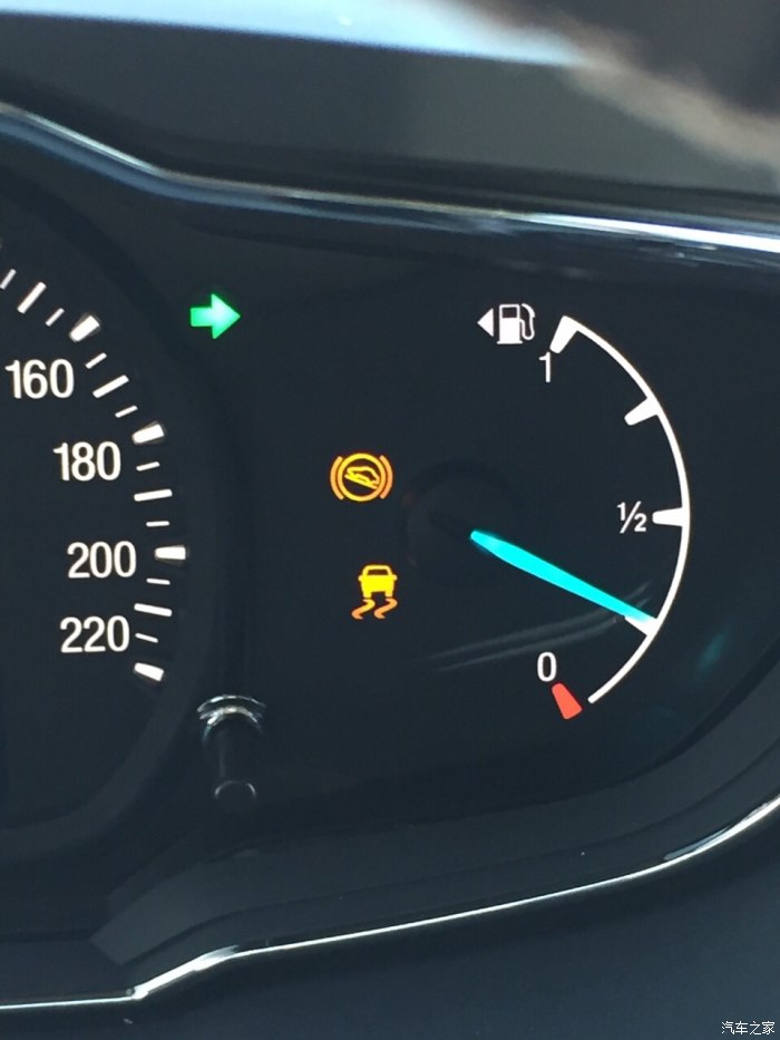 新车车身稳定系统指示灯和坡道起步辅助指示灯问题