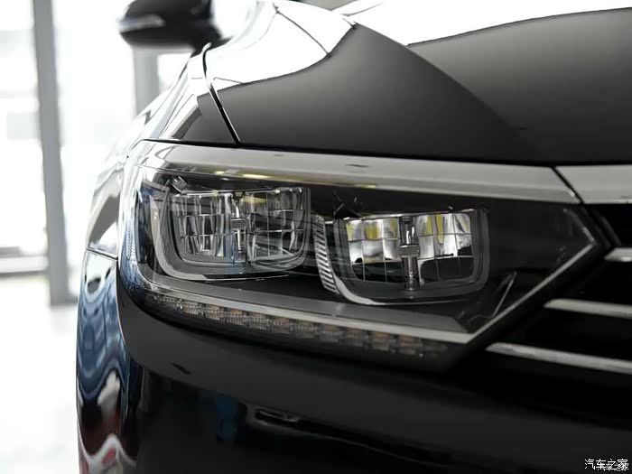 【图】新迈腾B8好像豪华版的Led大灯真没透镜