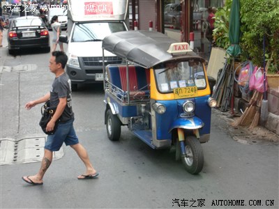      蹦蹦车,最多的,而且在泰国是合法的