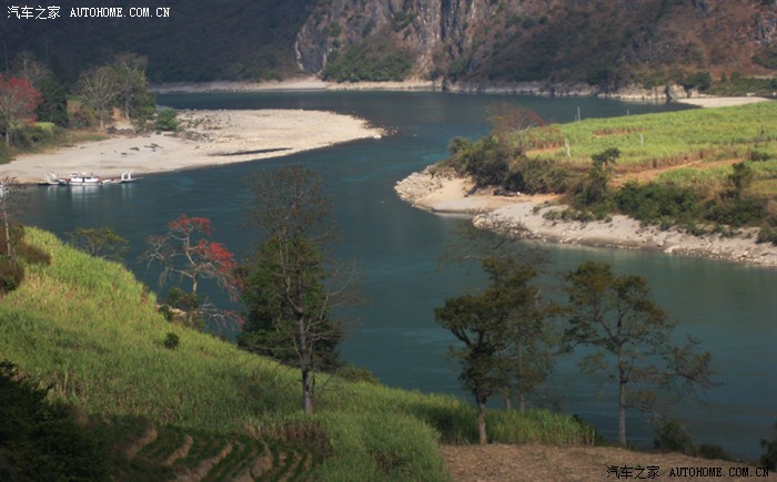 这个季节去风景很美 2009年2月摄于怒江边(芒宽)