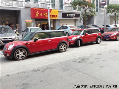 对车顶颜色有点遗憾,总想改色,可老公不同意,他觉得红的比黑的好看