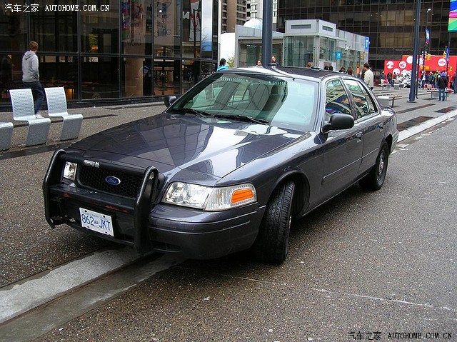 经典老车:北美保有量最大的警车(福特皇冠维多利亚)