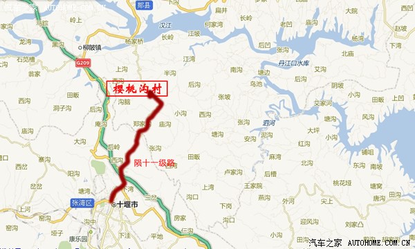 从十堰市出发,在六堰郧十公交站(人民商场门口)上车,在郧十一级路