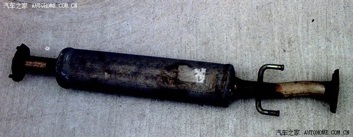 【图】排气管中段锈穿漏气,换了个新的。
