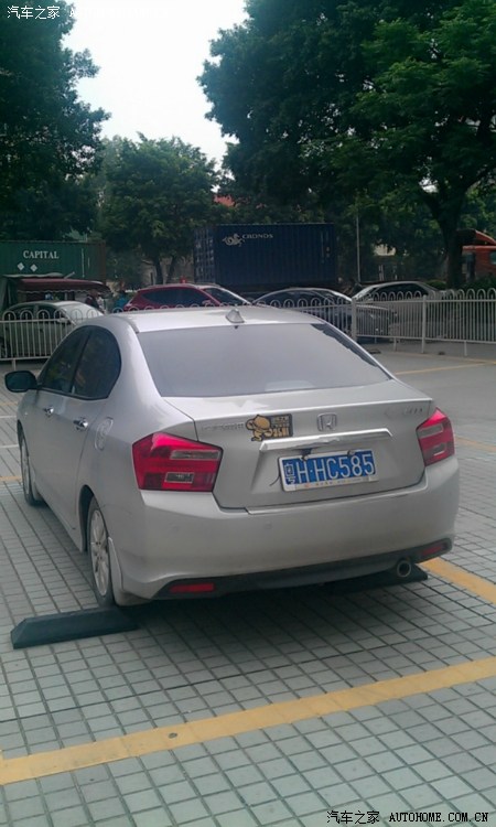 【图】3581号粤H*585银色本田锋范通鸡饭被通