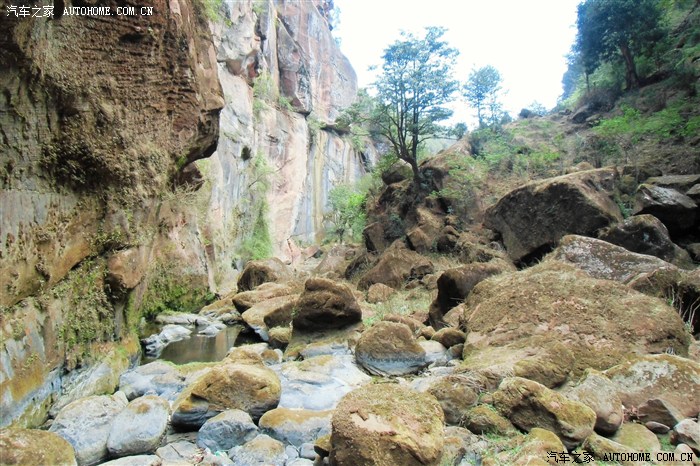 2013清明云南武定游(水城河,热水塘露营泡温泉,己衣大裂谷)