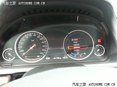 2013宝马730li领先黑外 巴瑞丽红内液晶仪表盘作业! 300km总结!