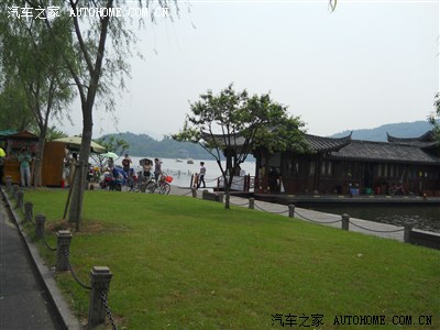 参观吉利汽车杭州湾生产基地高清图片