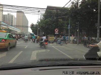 【图】右转车道到底该不该右转呢 求解.