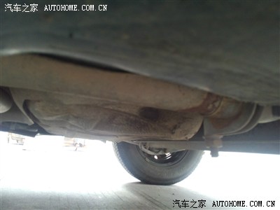 排气管中段烂穿漏气,现在车车也是看病难,看不