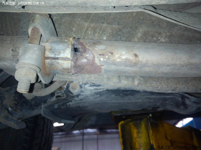 【图】排气管中段烂穿漏气,现在车车也是看病