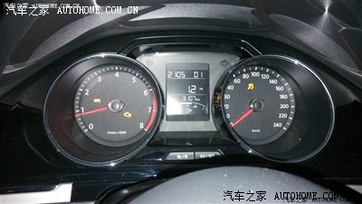 2013全新宝来!跑了不到5000!仪表盘上居然这么多故障报警灯!