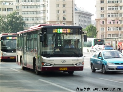 车型:海格klq6129g,发动机:锡柴ca6dl1-26e3,该车为天津公交631路运营