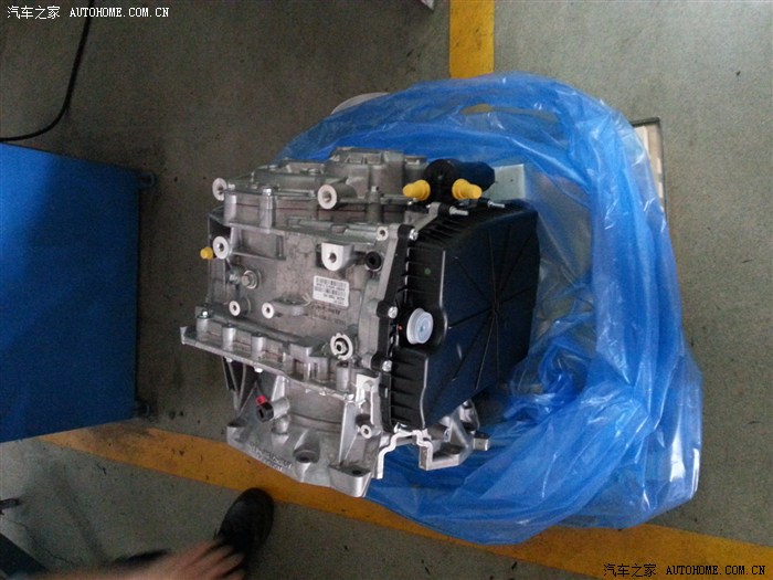 【图】大连2012款XC60 T5 双离合变速器出现