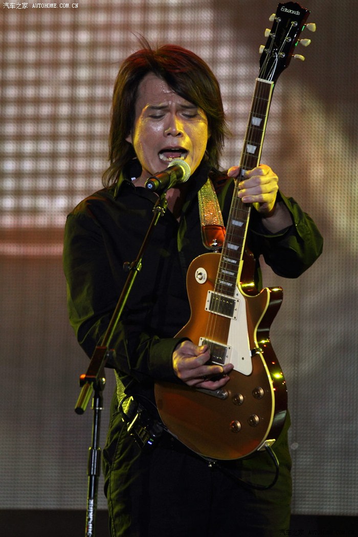 咱板块有谁喜欢听伍佰的歌