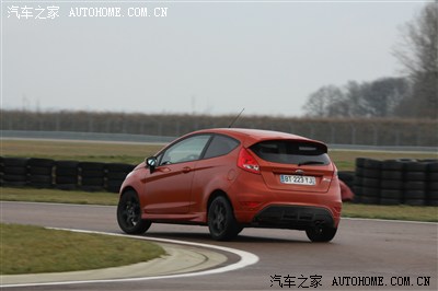 也发点从国外网站下载的嘉年华改装照片~_嘉