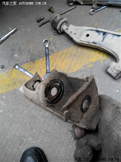 自己动手更换下摆臂、调前束_自由舰\/吉利SC