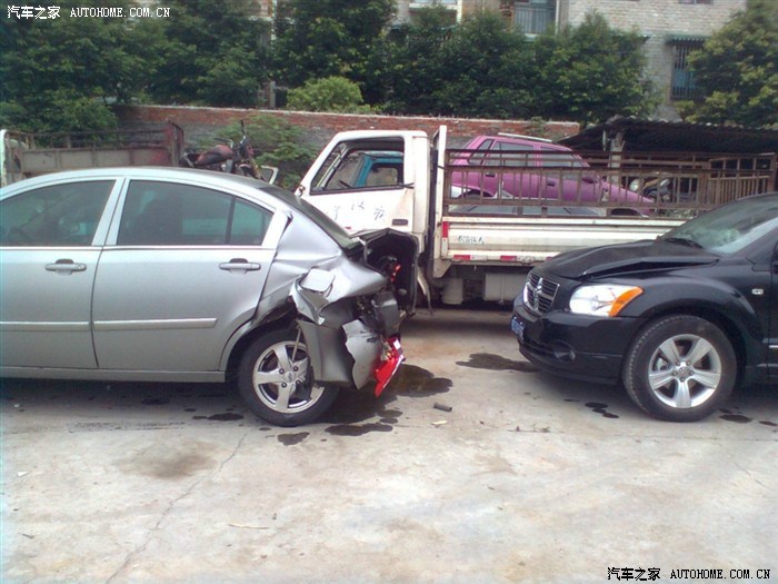 【图】看见比亚迪论坛,各种撞进口车自己车没
