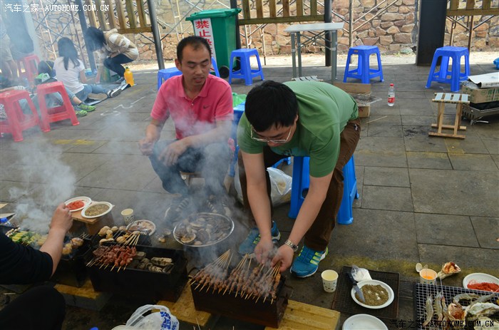 5月10日,沈阳中华h330家族车友会莫子山公园烧烤成功举行