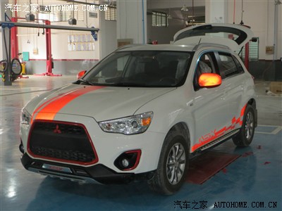 80后的第一部变形金刚:精英小白鲨提车作业