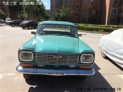 全中国难得一见的极品老上海轿车