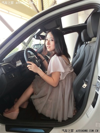 路上媳妇的自拍