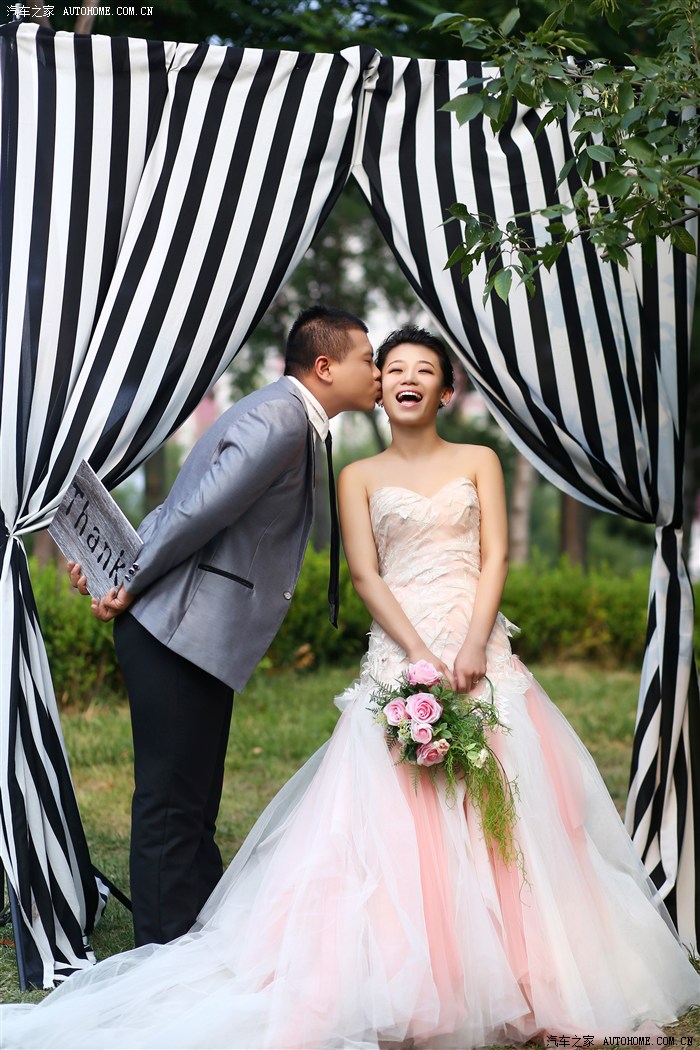 【图】我主持自己的婚礼-80后个性婚礼浓郁亲