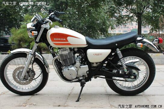 《国产棍王来袭-honda-cb400ss的复刻版-鑫源400大单缸》