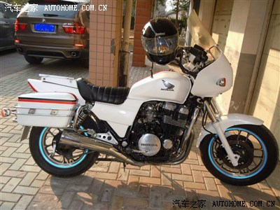 本人收藏的退役警车本田cbx750(车子已出售)_摩托车