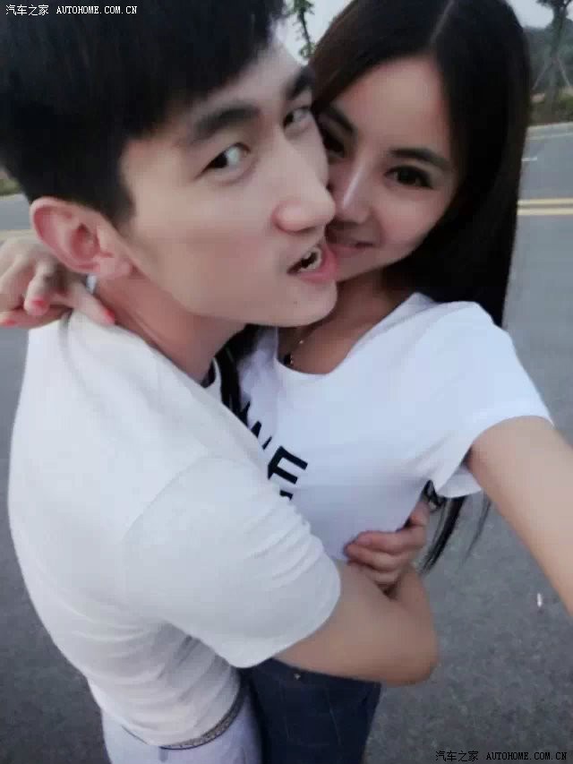 媳妇当车模 清纯小妹子