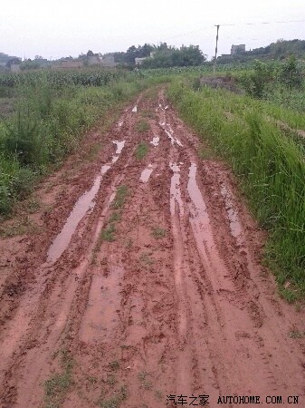 泥泞道路再次阻挡我和小三的去路