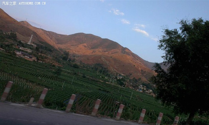 2014中国大理,宾川葡萄旅游节车展